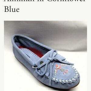 Minnetonka suede had beaded moccasin size 11